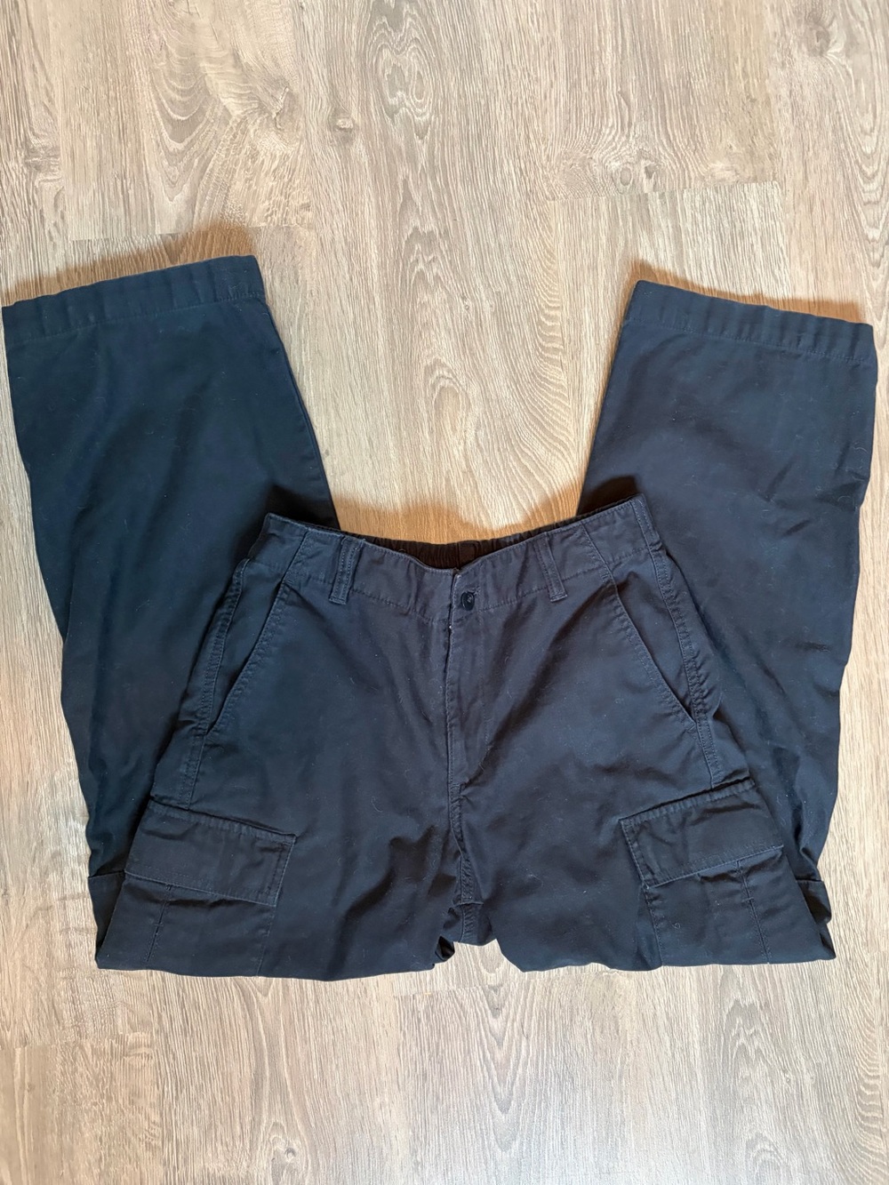 Uniqlo Women's Wide Leg Cargo Pants in Black - Size S